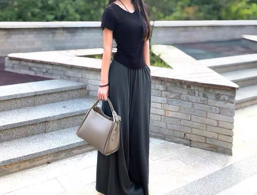 Women's Vintage Top-Grain Leather Bucket Handbag photo review