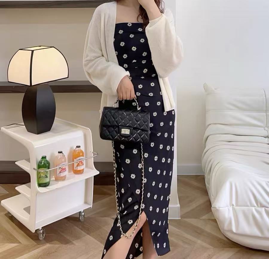 Women's Genuine Leather Lock Closure Quilted Chain Handle Shoulder Bag photo review