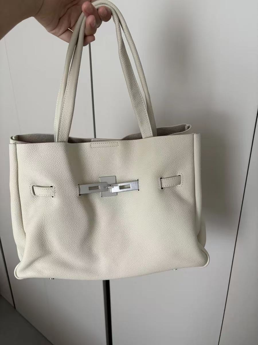 Women's Lychee Textured Top-Grain Leather Shoulder Crossbody Tote Handbag In Silver Hardware photo review
