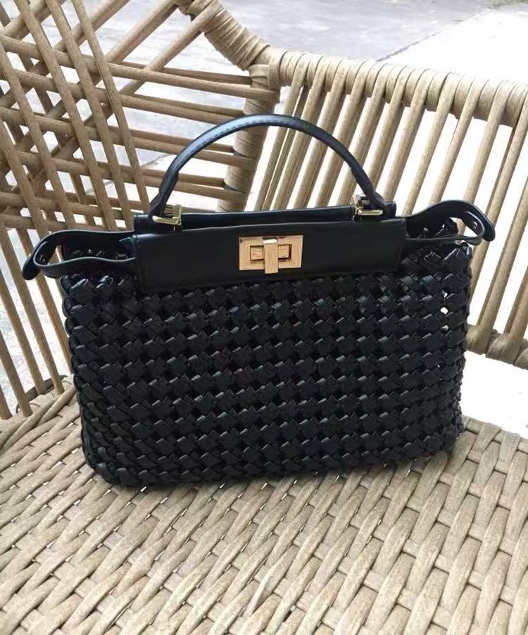 Women's Woven Hollow Lock Schulter Crossbody Top Handle Bag photo review
