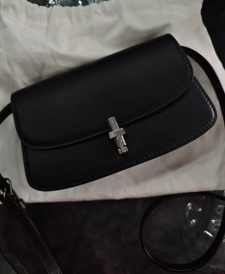 Women's Vintage Genuine Leather Lock Buckle Crossbody Shoulder Handbags photo review
