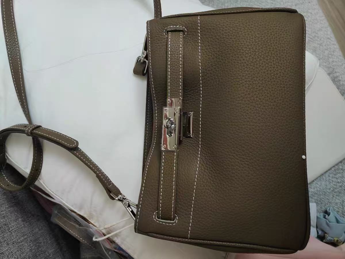 Sac à bandoulière en cuir véritable vintage pour femmes avec fermeture à clé photo review