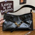 Sac à bandoulière en cuir ciré noir à effet craquelé pour femmes, avec accessoires en or