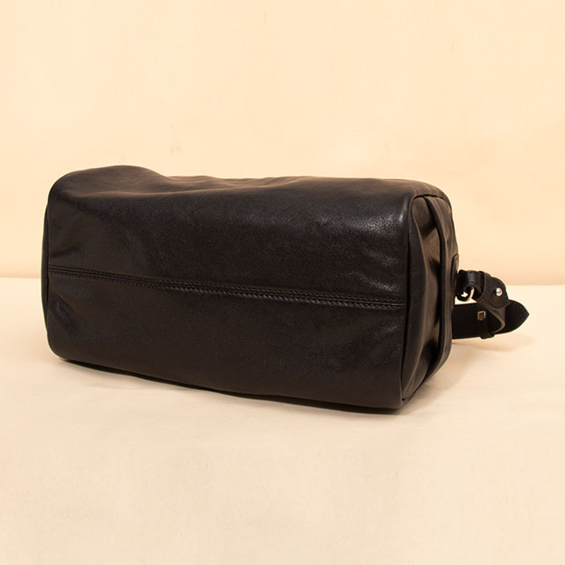 Schwarze Handtasche aus echtem Leder in Kissenform mit Schulterriemen für Damen