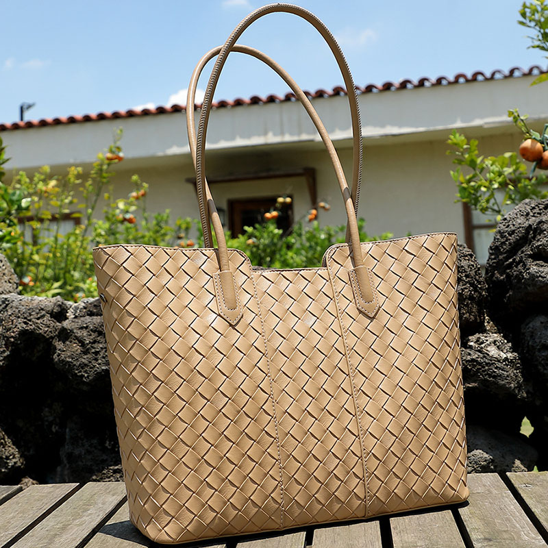 Sac fourre-tout en cuir véritable tissé pour femmes