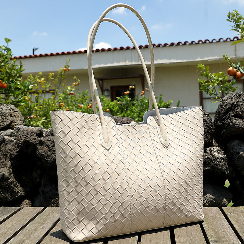 Sac fourre-tout en cuir véritable tissé pour femmes