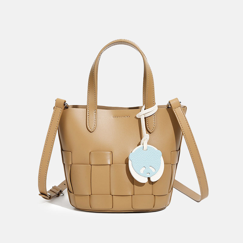 Sac à dos minimaliste en cuir véritable tressé pour femmes