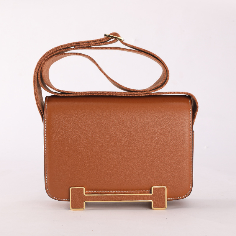 Women's Minimalist Goat Textured Top Grain Leather Shoulder Bag In H-Shaped Clasp