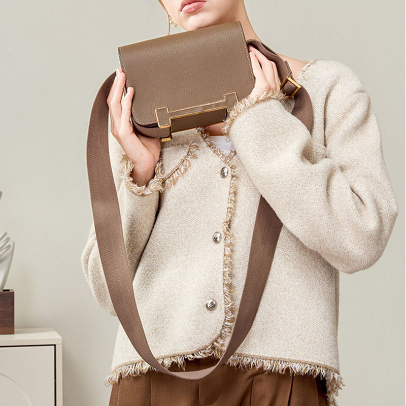 Women's Minimalist Goat Textured Full Grain Leather Shoulder Bag In H-Shaped Clasp