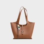 Women's Minimalist Leather Shoulder Tote Bag In Silver Hardware