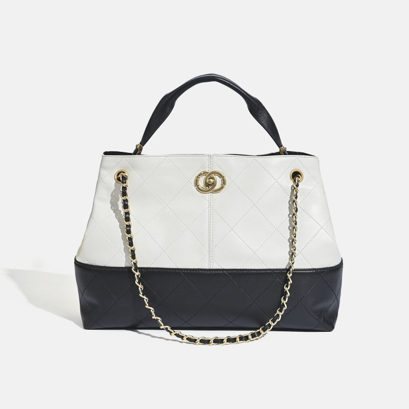 Women's Minimalist Quilted Lambskin Two-Tone Shoulder Crossbody Chain Handbag In Gold Hardware