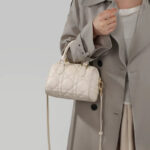 Damen gesteppte Leder Crossbody Tasche mit Tragegriff