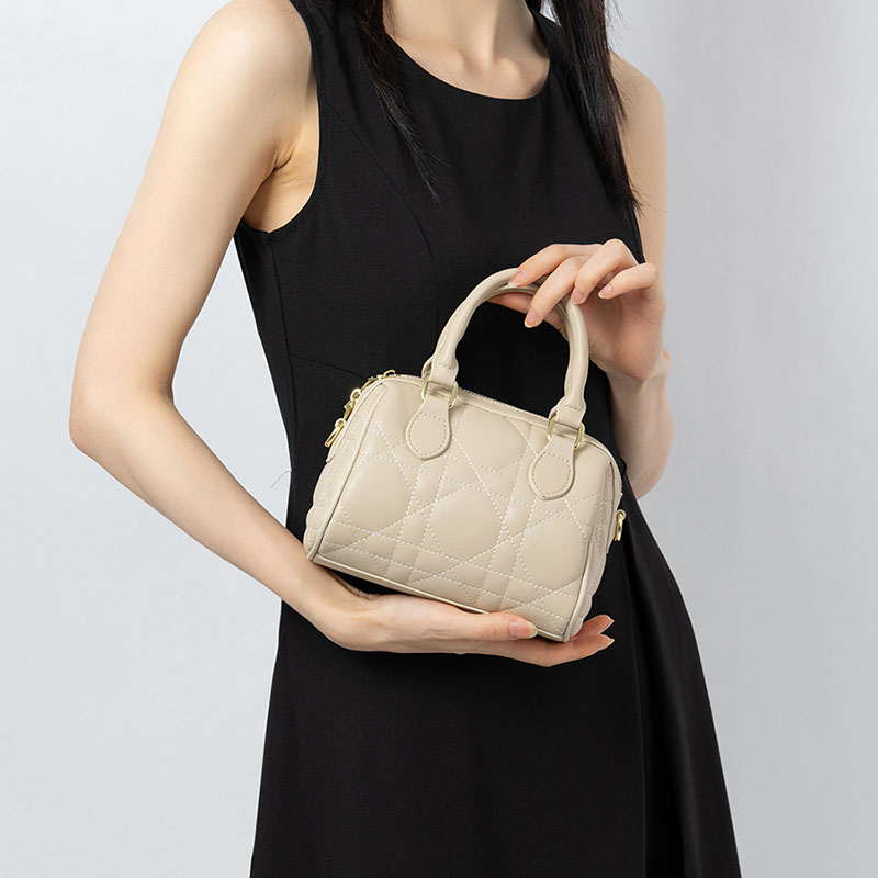 Petit sac à main en cuir matelassé Boston pour femmes