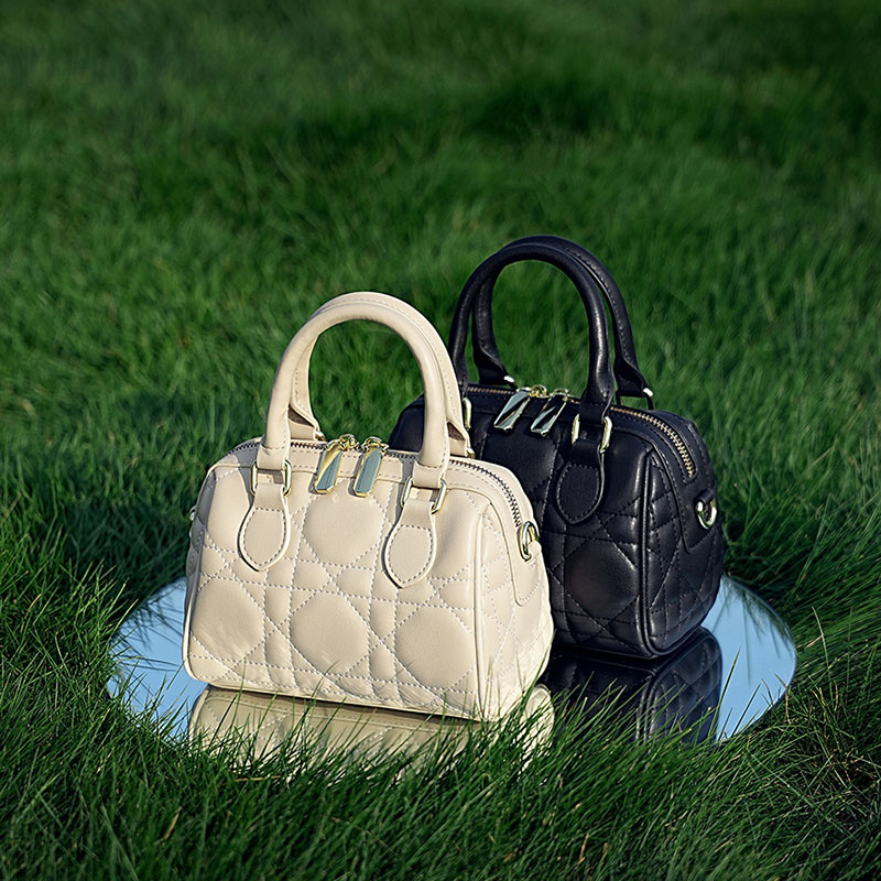 Petit sac à main en cuir matelassé Boston pour femmes