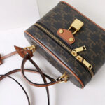 Damen Vintage Print Leder Box Top Handle Tasche in Gold Hardware