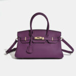 Sac à main horizontal en cuir pleine fleur pour femmes, avec des accessoires en or
