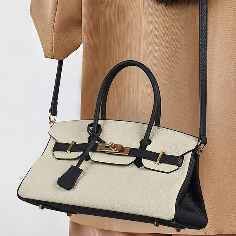 Sac à main horizontal en cuir pleine fleur pour femmes, avec des accessoires en or