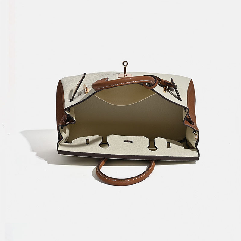 Sac à main horizontal en cuir pleine fleur pour femmes, avec des accessoires en or