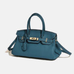Sac à main horizontal en cuir pleine fleur pour femmes, avec des accessoires en or