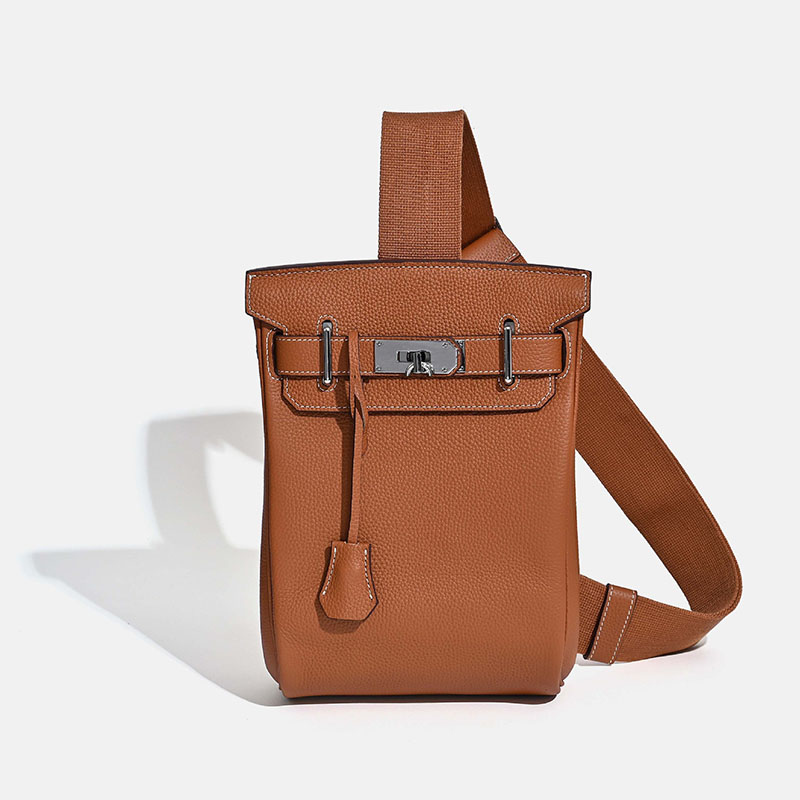 Women's Minimalist Full-Grain Leather Sling Bag In Silver Hardware