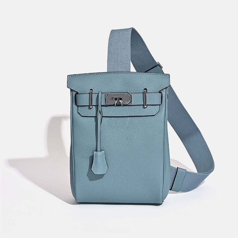 Women's Minimalist Full-Grain Leather Sling Bag In Silver Hardware
