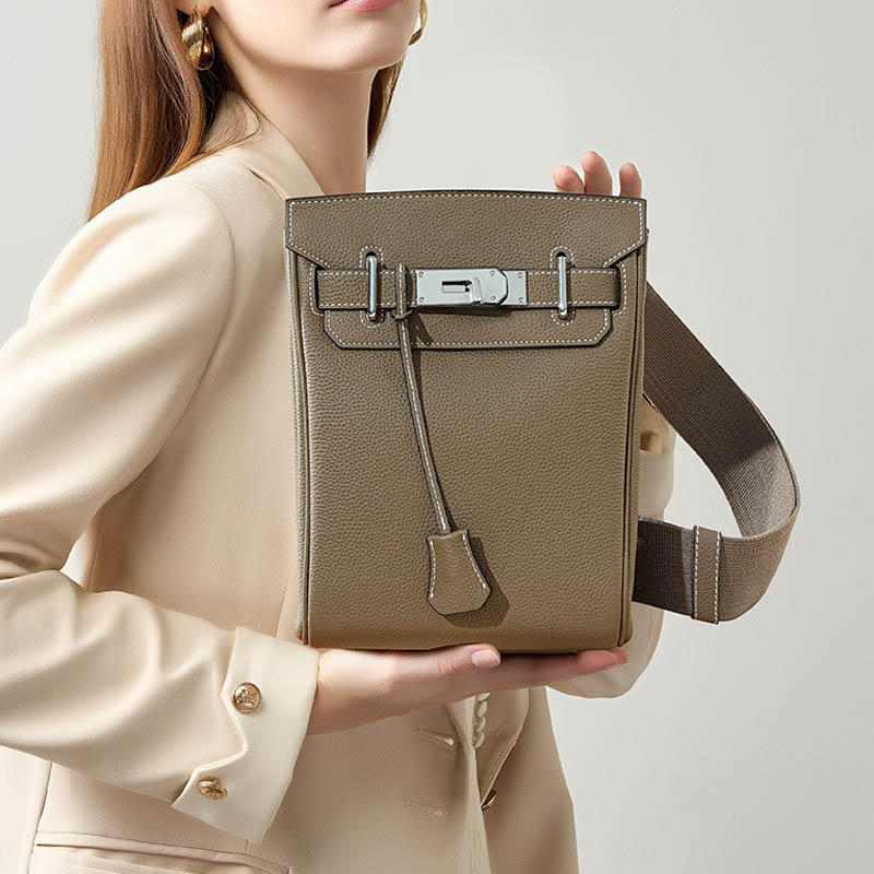 Women's Minimalist Full-Grain Leather Sling Bag In Silver Hardware