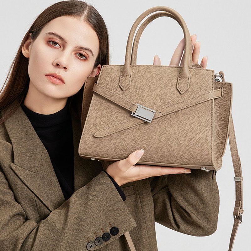 Women's Minimalist Top-Grain Leather Crossbody Shoulder Satchel Handbag In Silver Hardware
