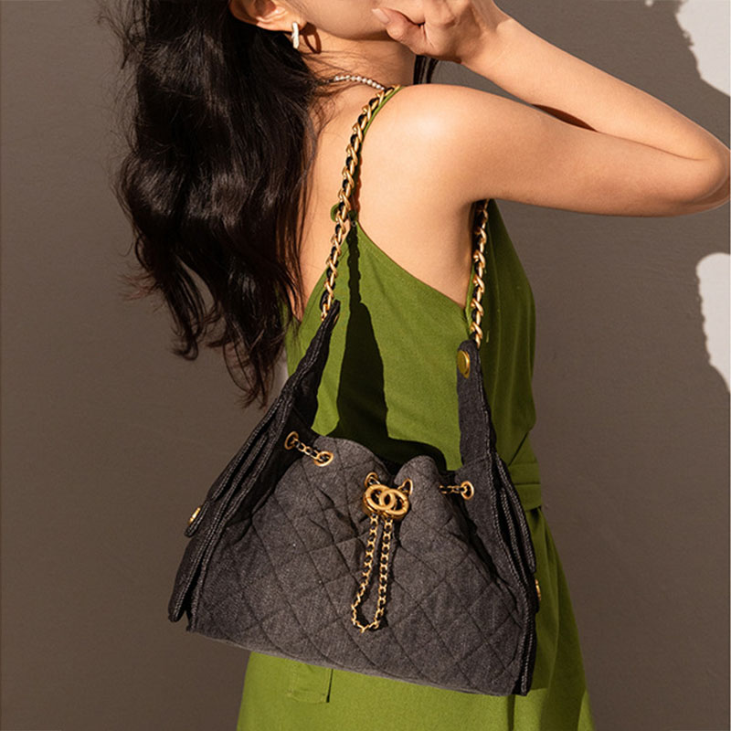Women's Quilted Canvas Chain Hobo Bag In Gold Hardware