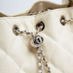 Gesteppte Damen Kaviar Korn Split Leder Drawstring Kette Bucket Bag In Silber Hardware