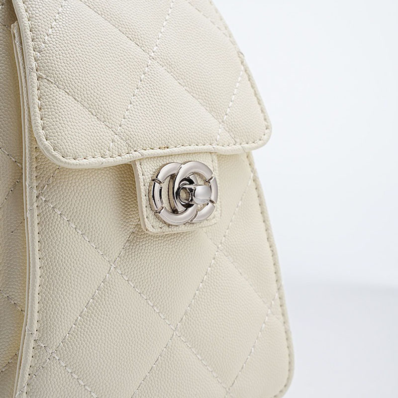 Gesteppte Damen Kaviar Korn Split Leder Drawstring Kette Bucket Bag In Silber Hardware