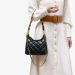 Femmes Vintage Quilted Oiled Wax Cowhide Leather Shoulder Hobo Bag In Chain Strap