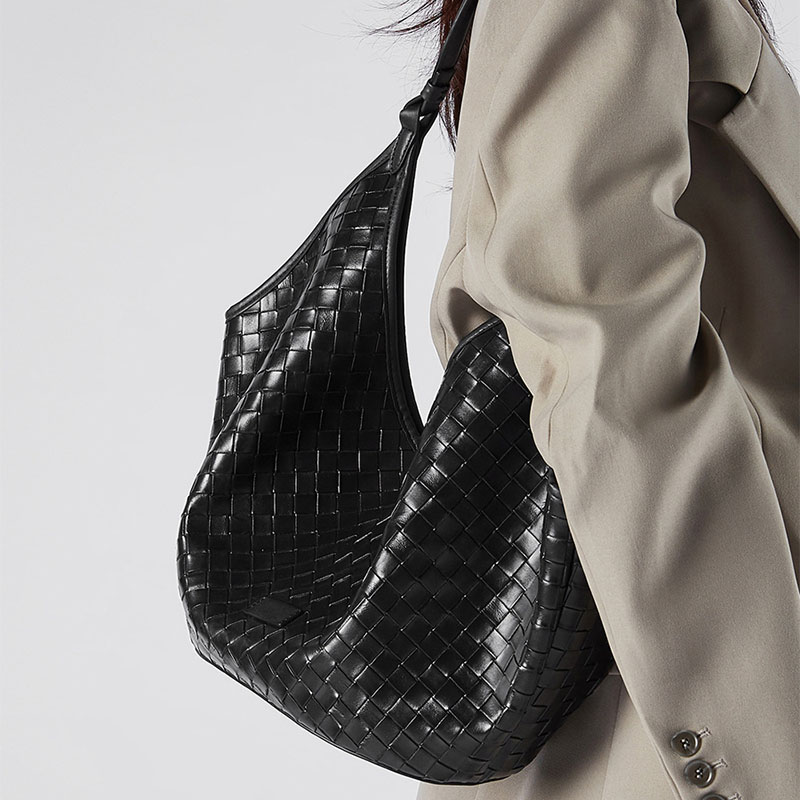 Women's Vintage Woven Genuine Leather Hobo Bag