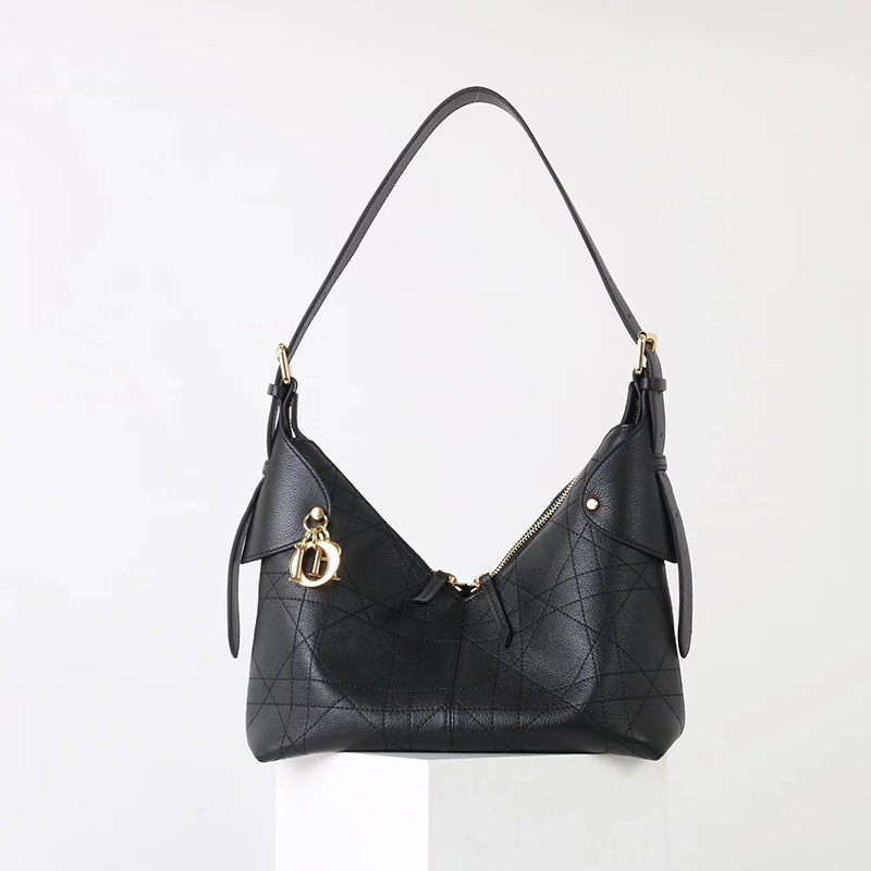 Women's Black Vintage Quilted Full-Grain Leather Hobo Bag In Gold Hardware