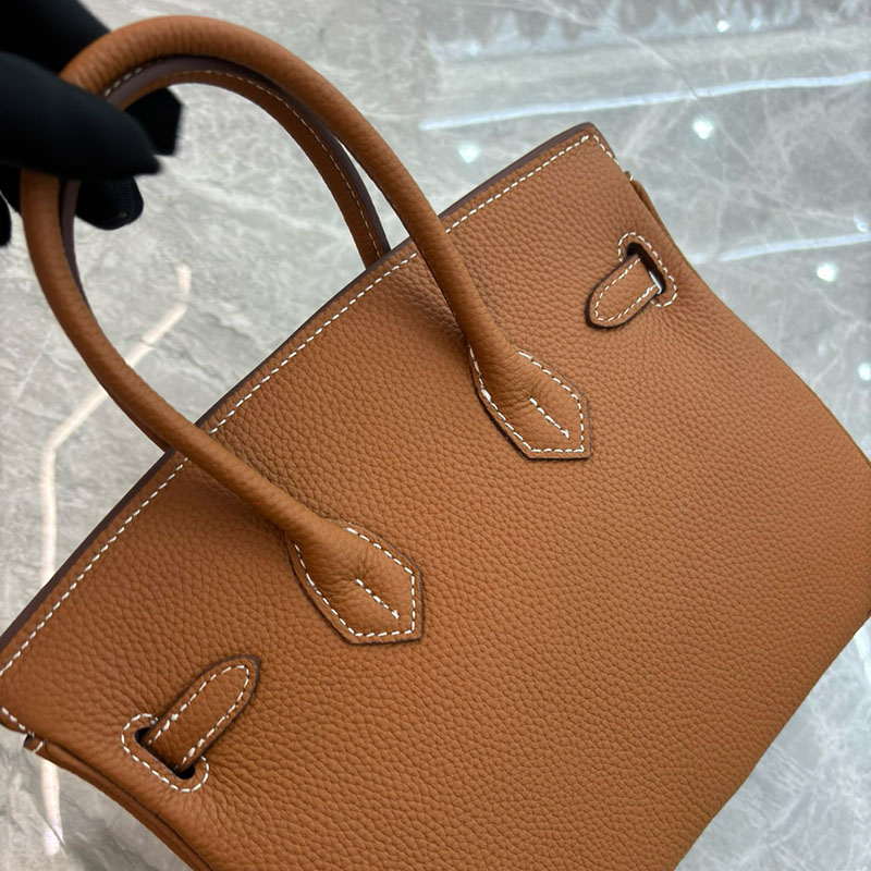 Damen Taschen aus Vollnarbenleder mit Strasssteinen und goldener Hardware