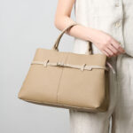 Sac à main à boucle en cuir pleine fleur pour femmes