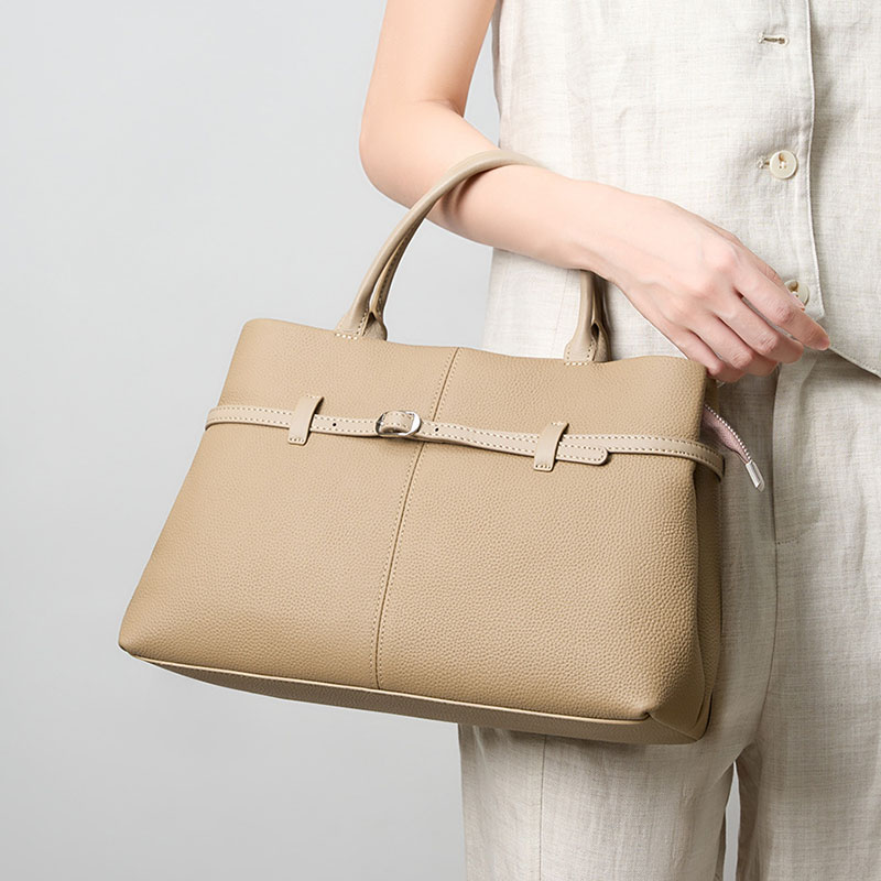 Sac à main à boucle en cuir pleine fleur pour femmes