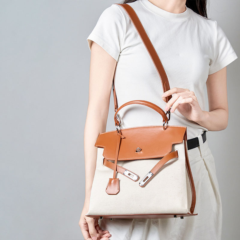 Minimalistische Damen Segeltuch Echtes Leder Top Handle Tasche in Silber Hardware