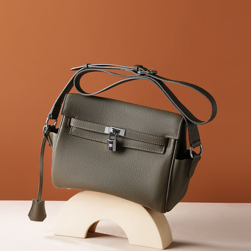 Women's Minimalist Full-Grain Leather Lock Close Crossbody Bag In Silver Hardware