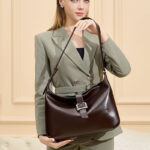Women's Minimalist Genuine Leather Magnetic Buckle Hobo Bag In Silver Hardware