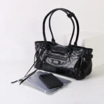 Women's Vintage Cracked Wax Leather Studded Shoulder Bag