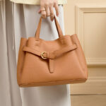 Women's Vintage Full-Grain Leather Buckle Shoulder Strap Handbag