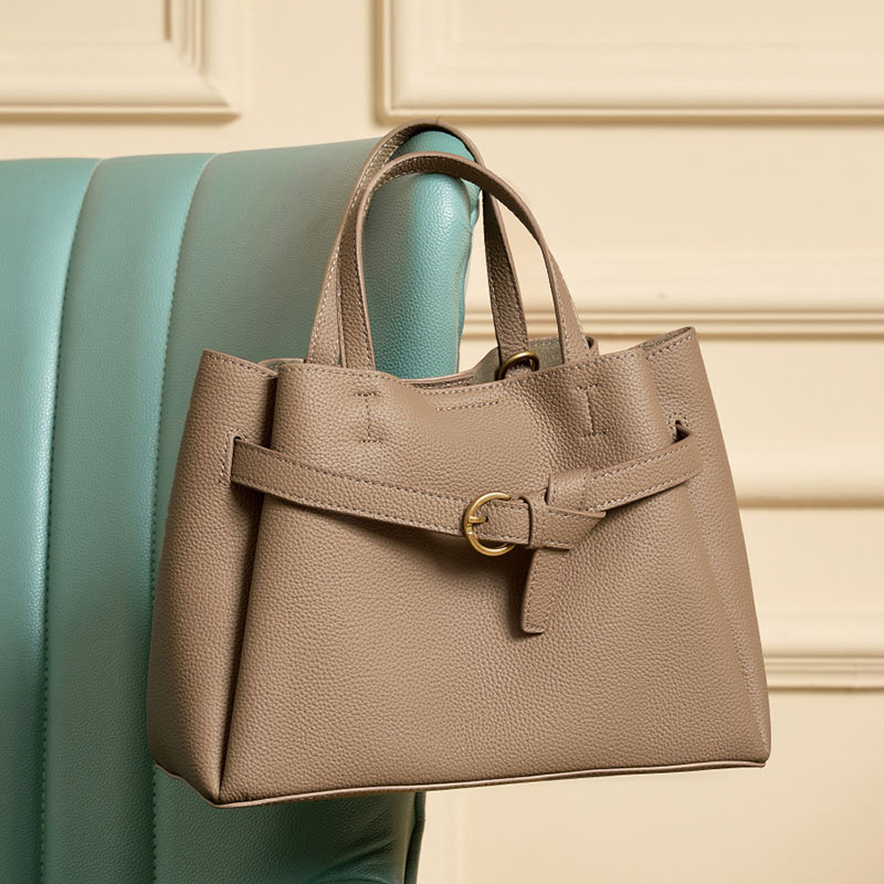 Women's Vintage Full-Grain Leather Buckle Shoulder Strap Handbag