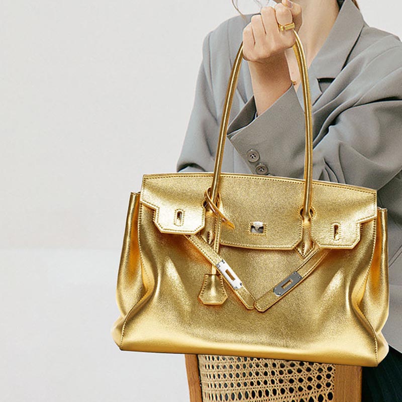 Women's Vintage Soft Leather Lock Close Shoulder Top Handle Bag In Silver Hardware