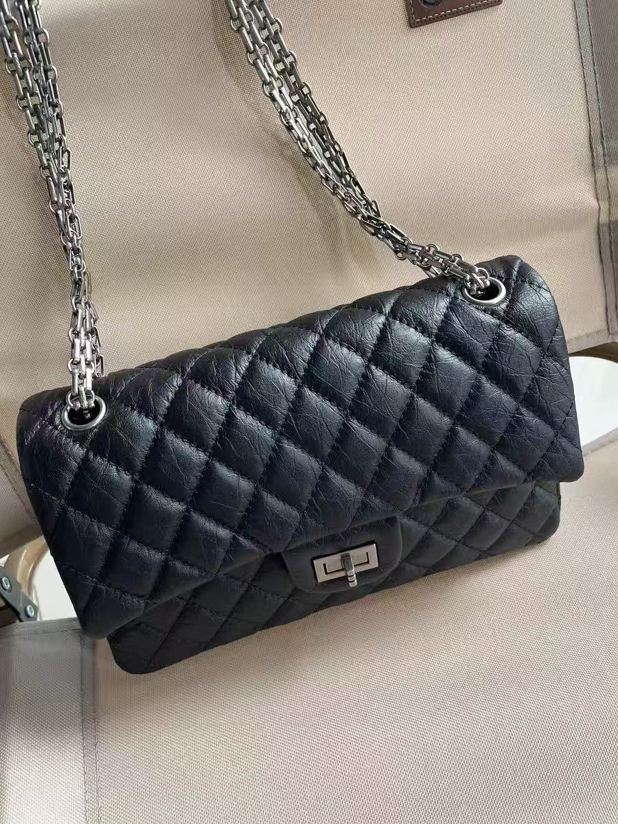 Women's Quilted Leather Flap Lock Clasp Crossbody Shoulder Chain Bags In Black photo review