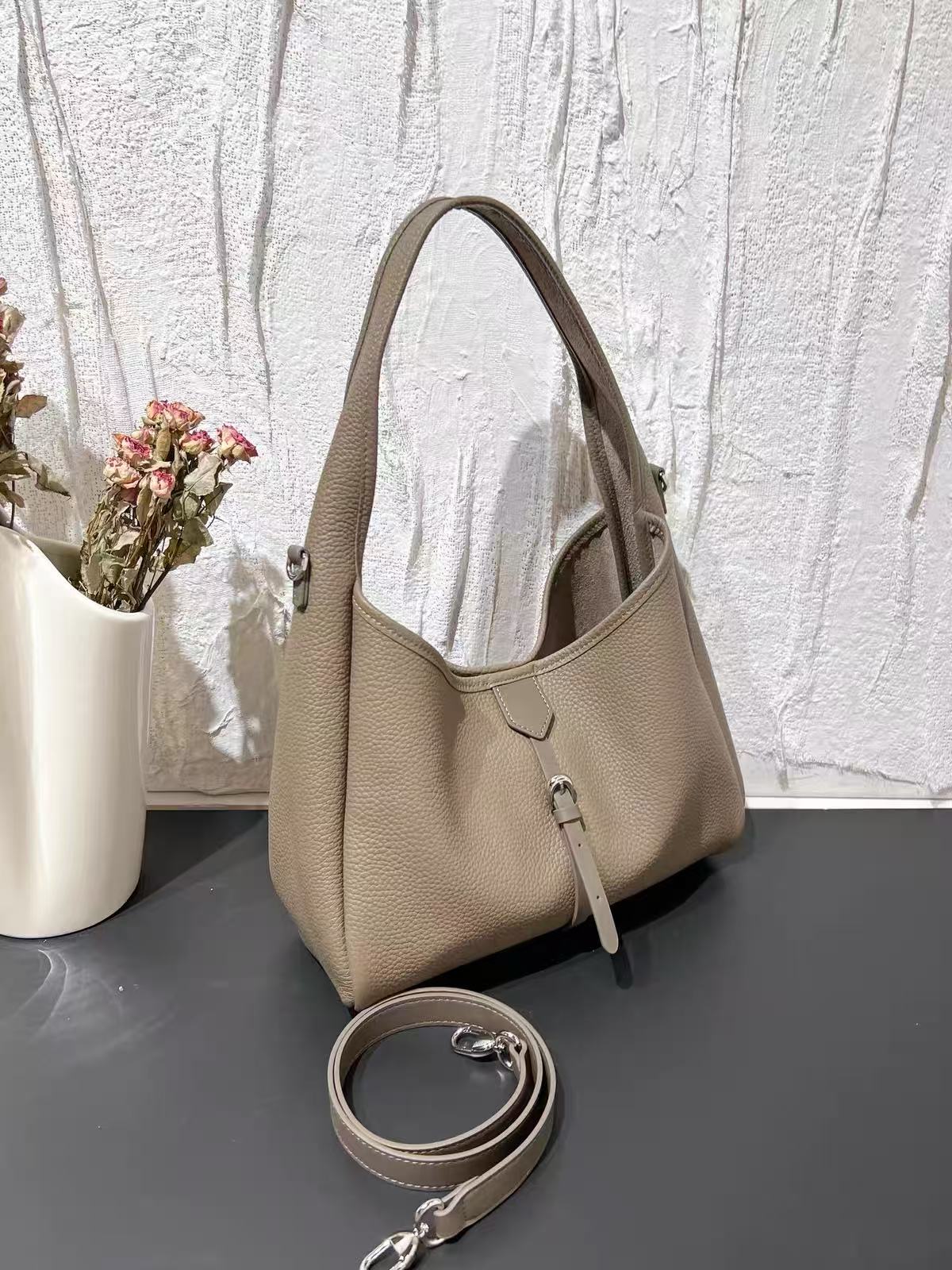Women's Minimalist Top-Grain Leather Buckle Crossbody Shoulder Bucket Bag photo review