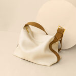 Sac hobo en cuir en forme d'oreiller avec fermeture à glissière pour femmes