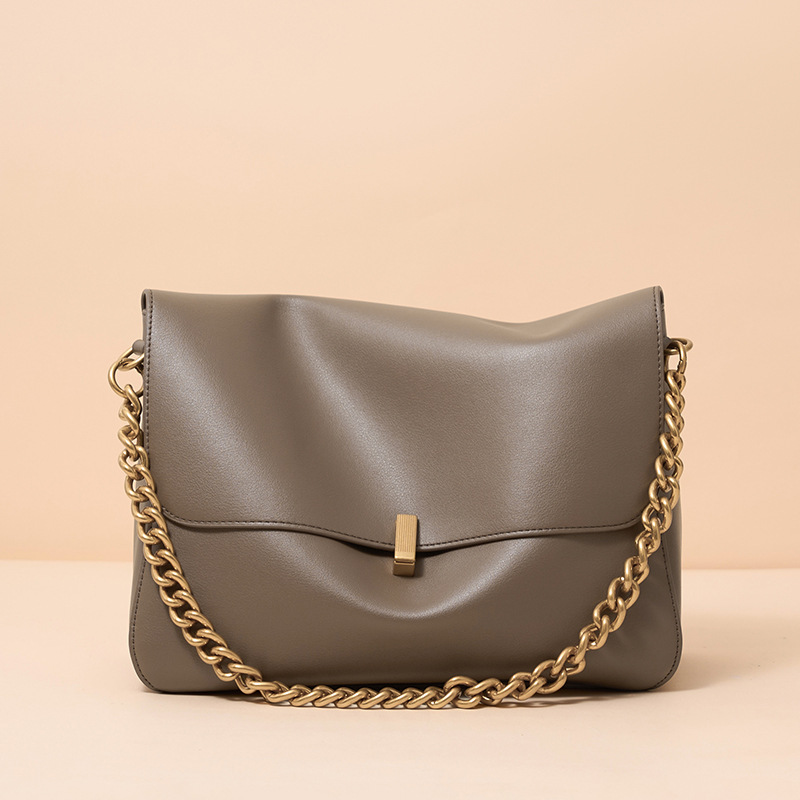Women's Minimalist Cowhide Leather Chain Strap Shoulder Messenger Bag In Gold Hardware