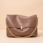 Women's Minimalist Cowhide Leather Chain Strap Shoulder Messenger Bag In Gold Hardware