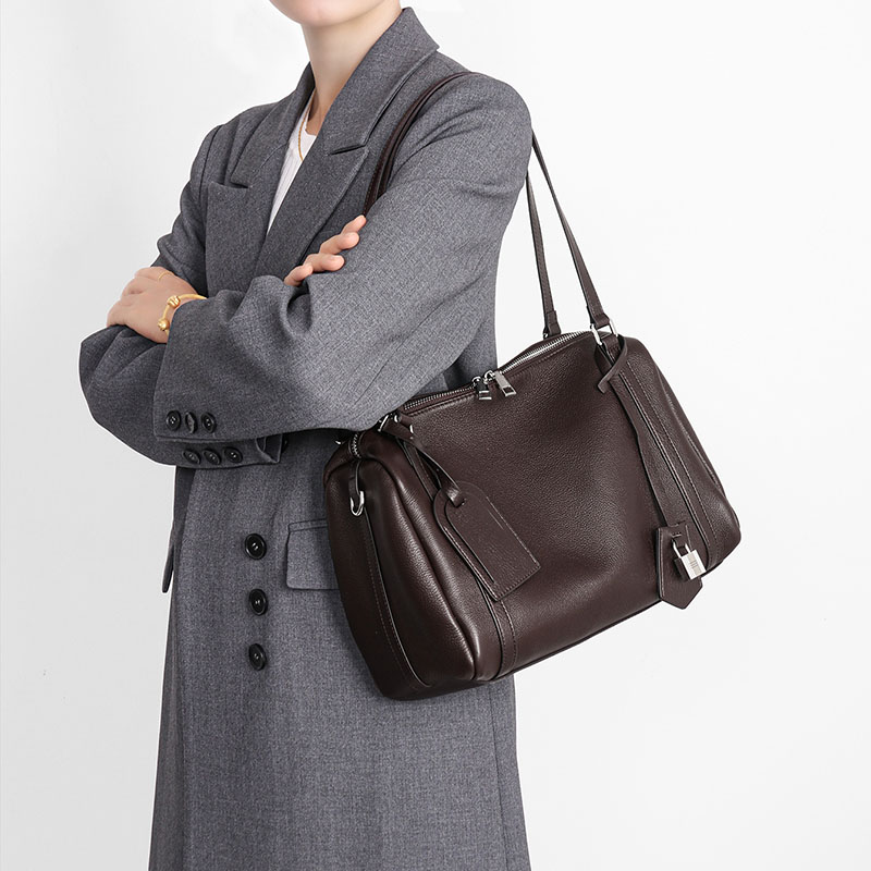 Women's Minimalist Full-Grain Leather Pillow Lock Shoulder Bag In Coffee