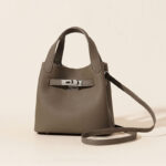 Women's Minimalist Lychee-Textured Full-Grain Leather Buckle Crossbody Shoulder Bucket Handbags In Silver Hardware